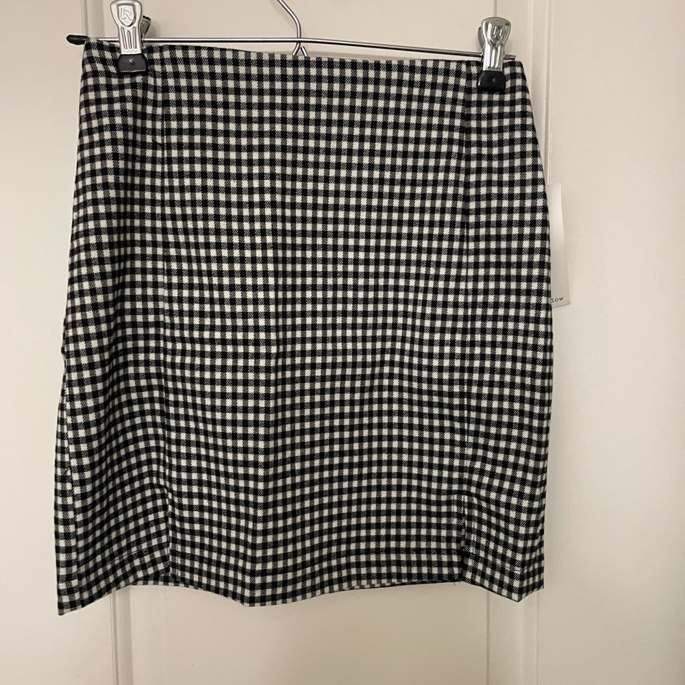 Plaid skirt, size 0 Brand new with tags.